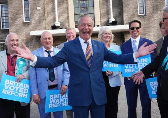 "Nous sommes là pour longtemps", affirme le leader de Reform UK Nigel Farage, le 8 mai 2026 KEYSTONE - YUI MOK