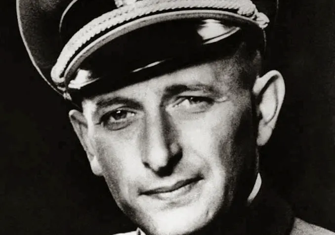 Adolf Eichmann en 1942 © DR