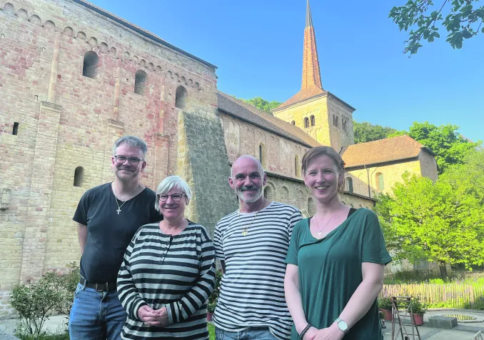 Le groupe inclusivité de la paroisse protestante de Romaimôtiers: de gauche à droite, Nicolas Charrière, Christine Pont-Moser, Guy Mauron, Emmanuelle Charrière. ©Camille Andres