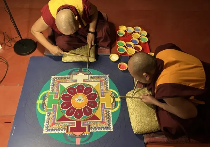 Création d'un mandala ©Laurence Villoz