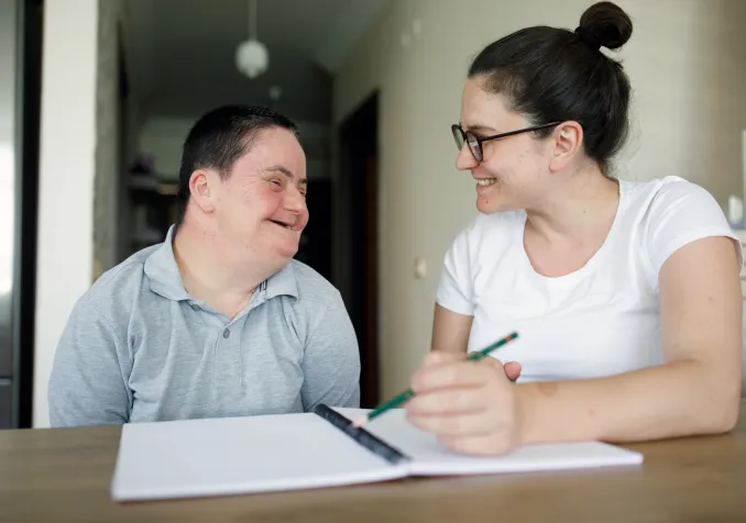 Depuis plusieurs années, les Eglises réformées de Berne-Jura-Soleure (Bejuso) s’efforcent de renforcer l’inclusion d’adultes présentant des troubles cognitifs dans leurs infrastructures IStock