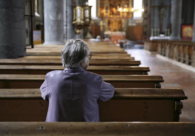 Quand la foi part en fumée ©iStock/Jaap2