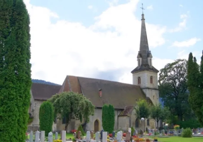 Temple Môtiers (©Mapio-net_Bryan Burri)