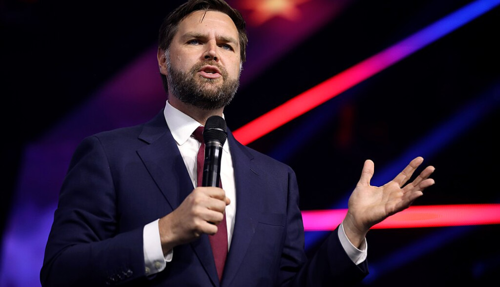 J. D. Vance / ©Gage Skidmore from Surprise, AZ, United States of America, CC BY-SA 2.0 Wikimedia Commons