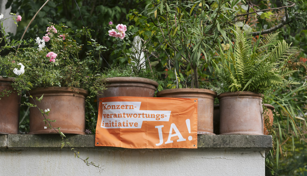Alors que leur engagement dans la campagne de 2020 avait fait grincer des dents au sein des milieux économiques, les Eglises ne s’engageront pas officiellement en faveur de la nouvelle initiative. Alors que leur engagement dans la campagne de 2020 avait fait grincer des dents au sein des milieux économiques, les Eglises ne s’engageront pas officiellement en faveur de la nouvelle initiative. / Keystone