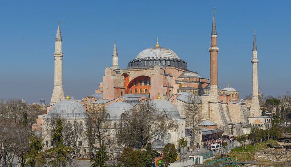 Basilique Sainte-Sophie, Istanbul Basilique Sainte-Sophie, Istanbul / ©Wikimedia Commons/Arild Vagen/CC BY-SA 3.0)