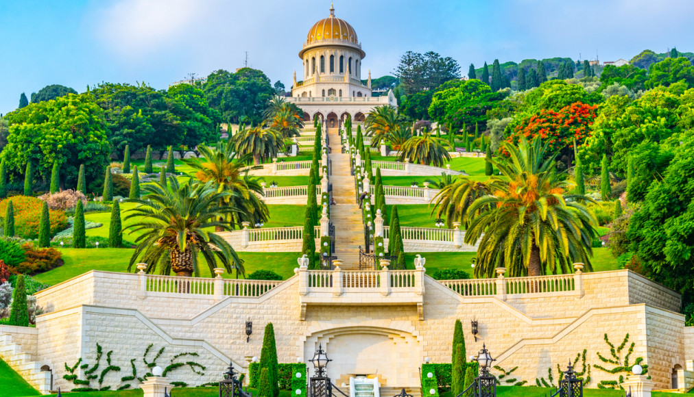 Les jardins au temple Bahaï de Haïfa en Israël. Les jardins au temple Bahaï de Haïfa en Israël. / ©iStock