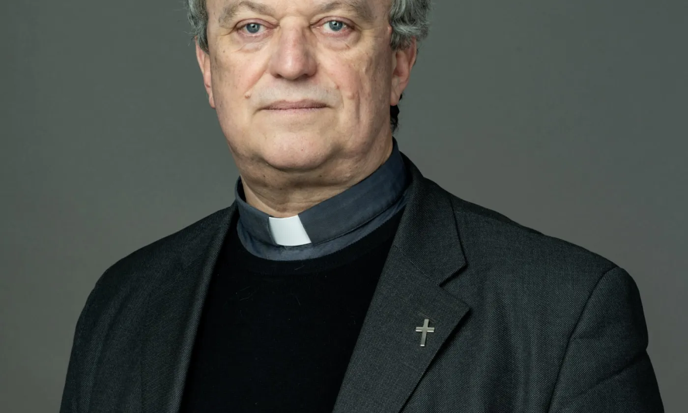 JF Paga, DR