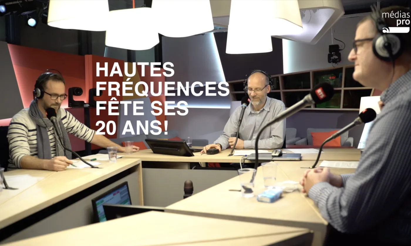 Sur le plateau de Hautes Fréquences, Guillaume Henchoz et Fabien Hünenberger, au premier plan, Dominique Voinçon © DR