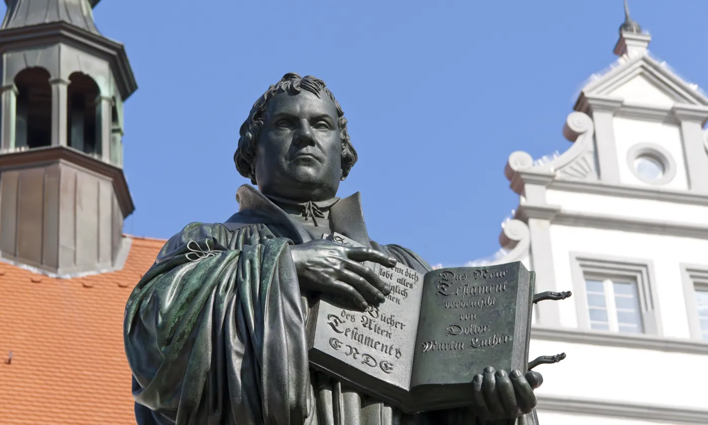 ©istock/typo-graphics