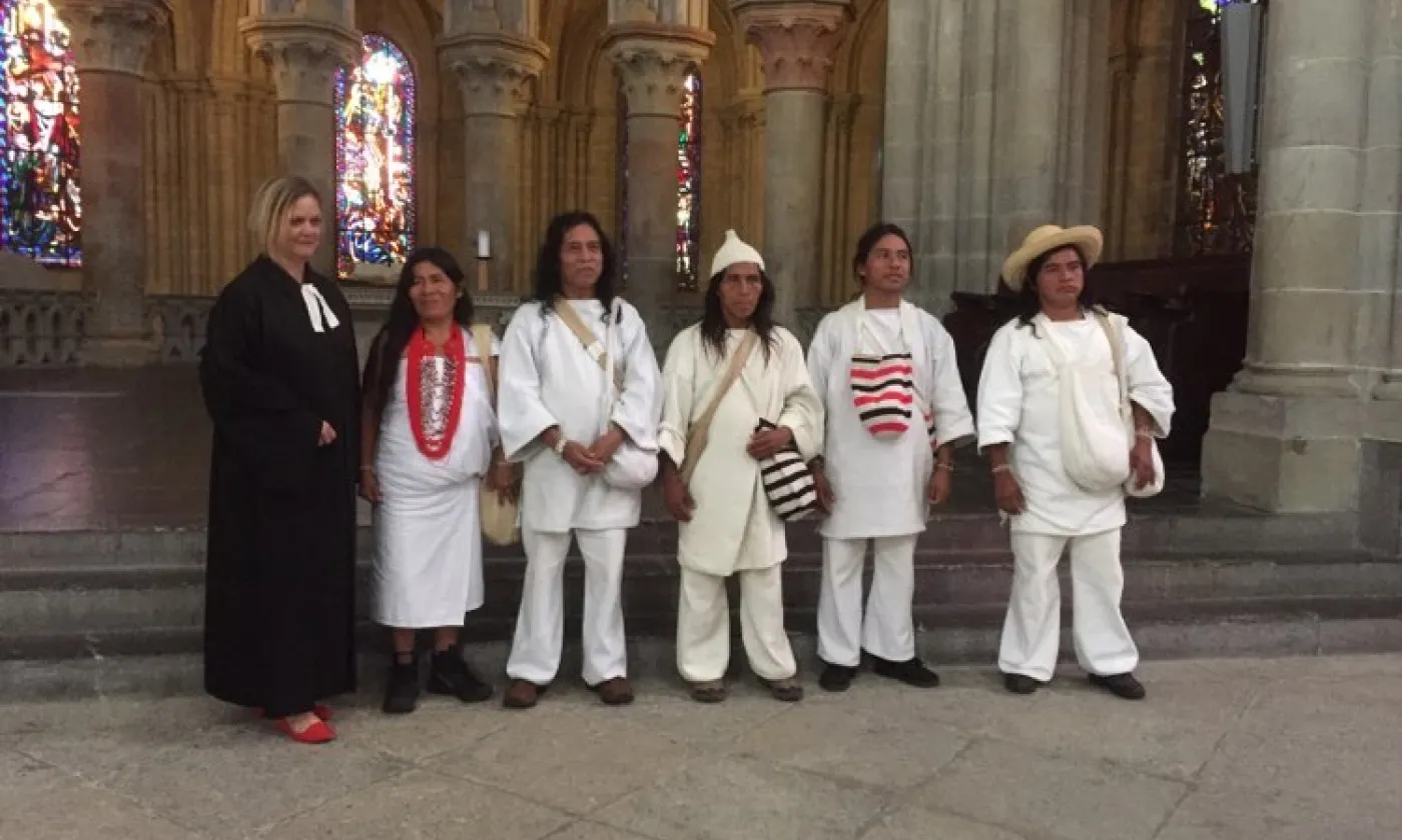 Une délégation d'Indiens Kogis visitent la Cathédrale de Lausanne. ©Laurence Villoz