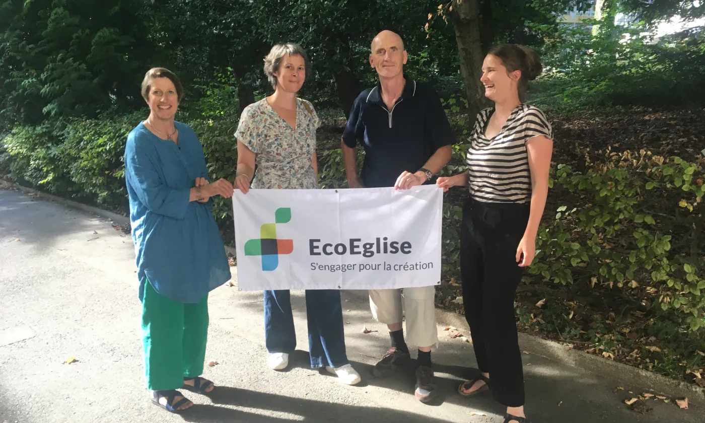 Comité de pilotage d'EcoEglise. De g. à d. Sophie de Rivaz, Ursula Peutot, Marc Roethlisberger, Lara-Florine Schmid. Manque Alexis Bourgeois. © EcoEglise