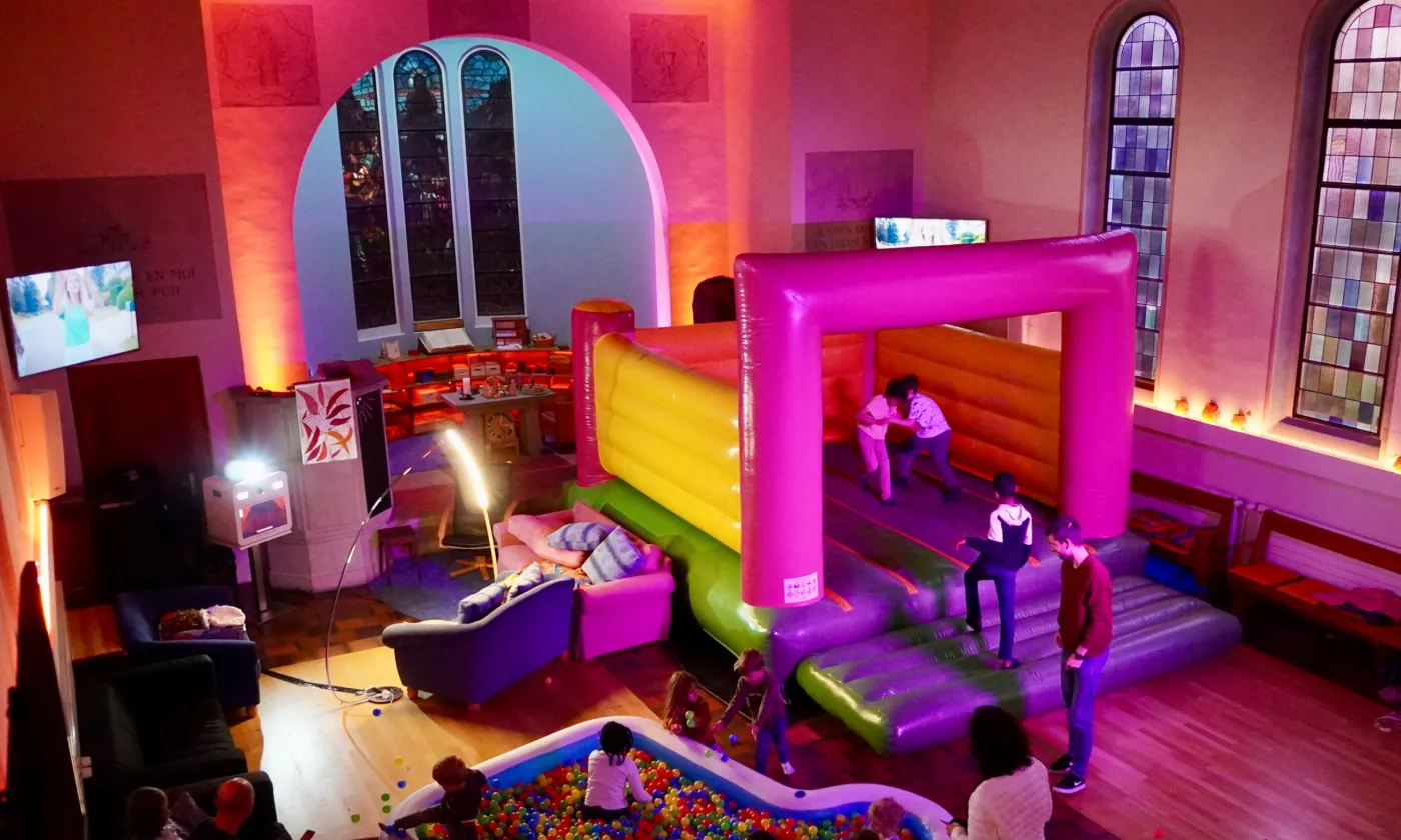 AllôVie prend ses quartiers dans l’église de La Sallaz ! © DR