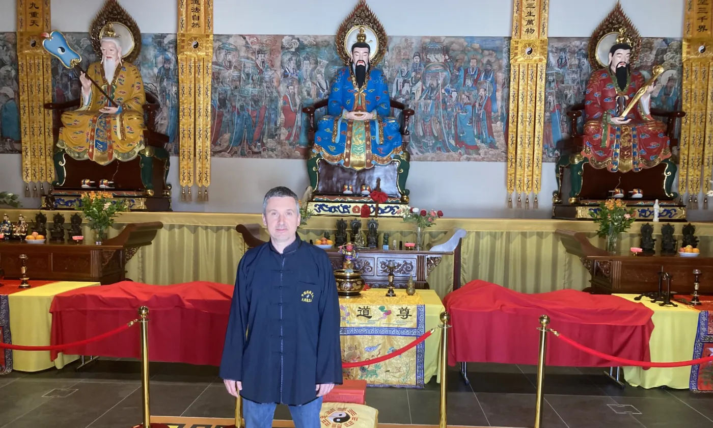 Fabrice Jordan dans son centre taoïste de Bullet (VD) ©Samuel Socquet, RTSreligion