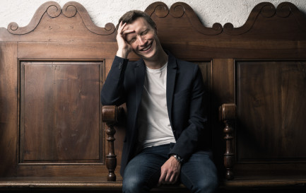 Guy-Baptiste est organiste titulaire au temple de La Tour-de-Peilz. En août, il deviendra le nouveau professeur d&#039;orgue du Conservatoire de Lausanne. © Grégoire Fillion / Guy-Baptiste est organiste titulaire au temple de La Tour-de-Peilz. En août, il deviendra le nouveau professeur d&#039;orgue du Conservatoire de Lausanne. © Grégoire Fillion